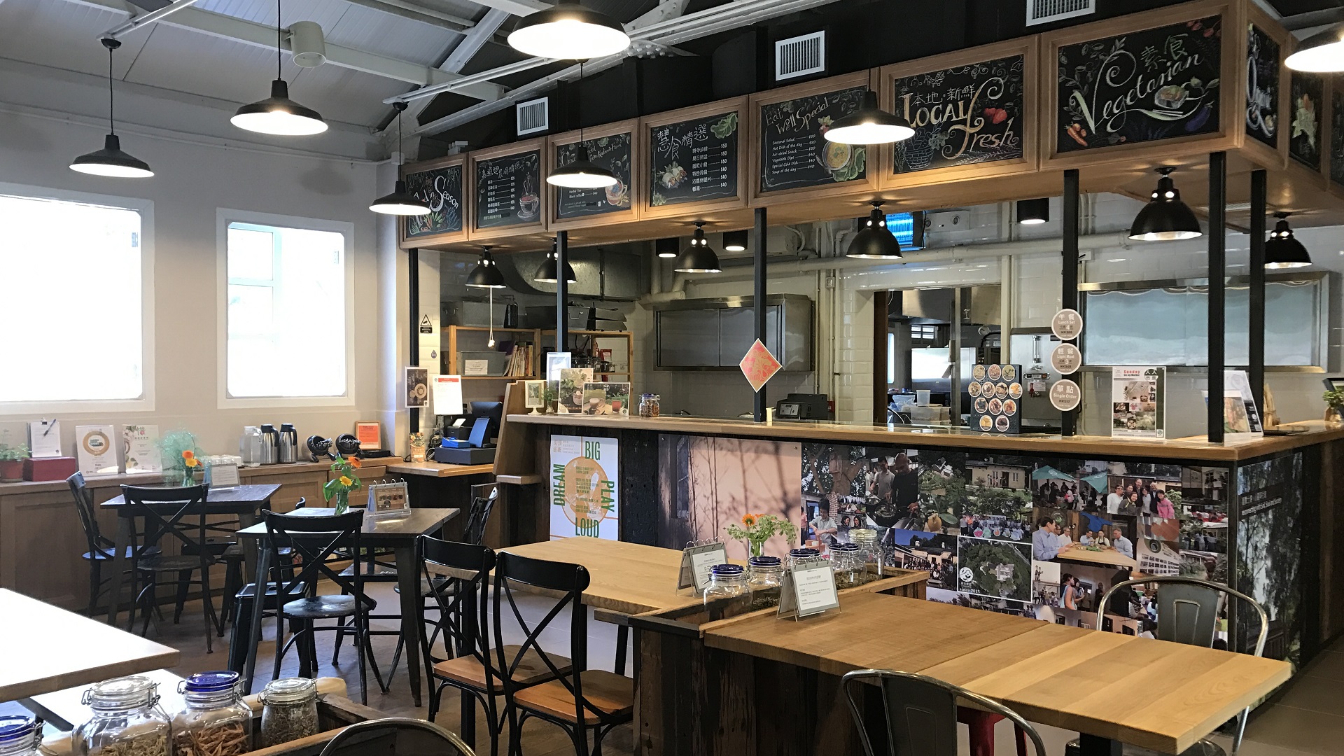 The Canteen Block of Old Tai Po Police Station has become the Eat Well Canteen to promote low-carbon food culture
